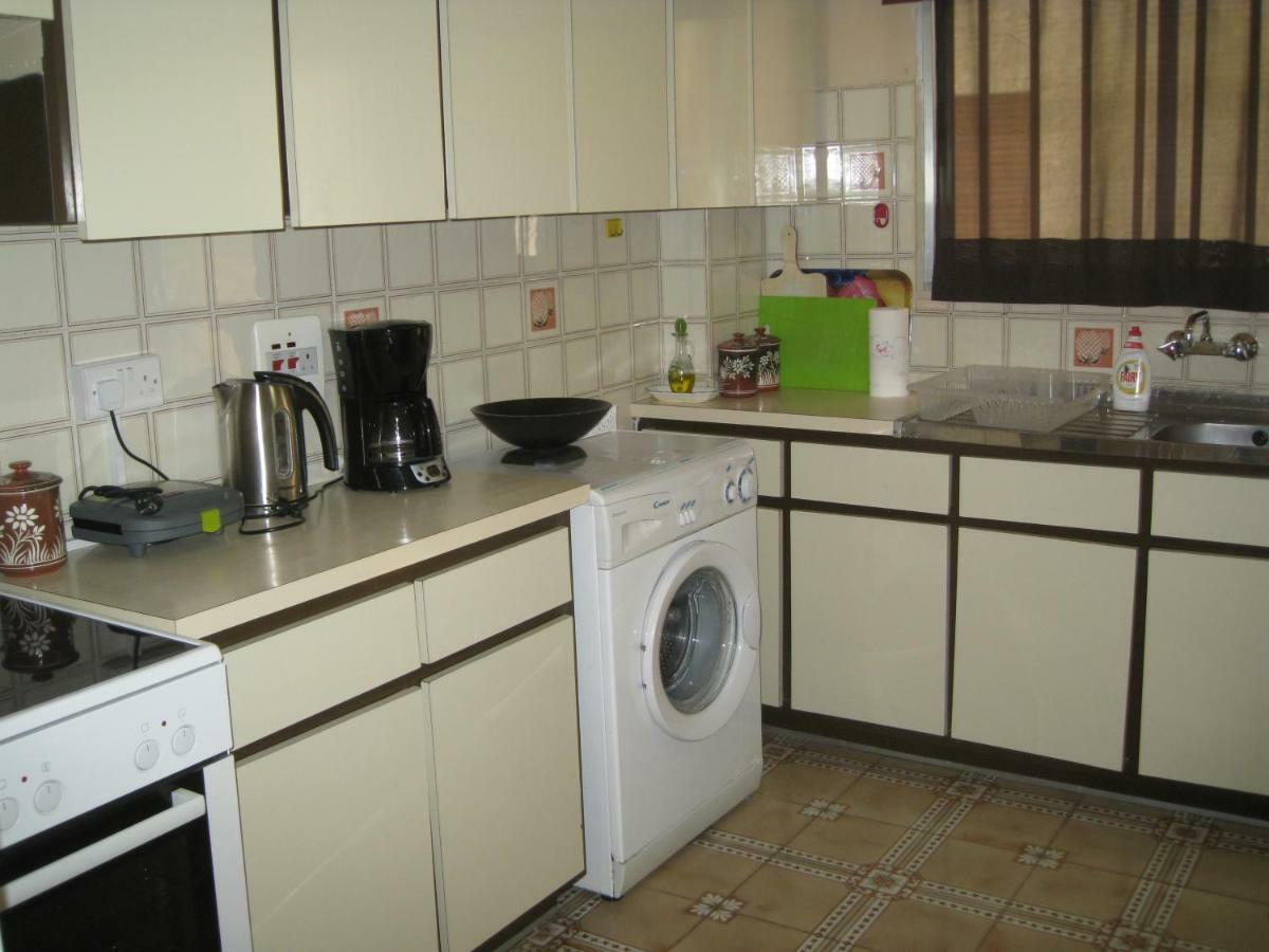 Apartamento Mediterranean Breeze Limassol Exterior foto